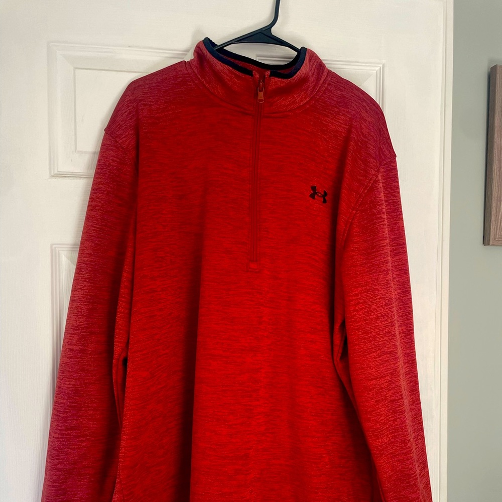 Men’s under armour light weight sweatshirt